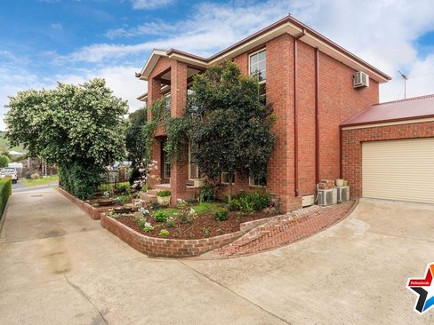 6 Farrell Avenue Yarra Glen 3775