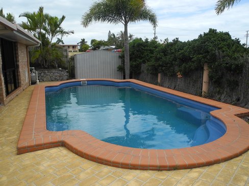 6 FORSYTH Court, TANNUM SANDS QLD 4680