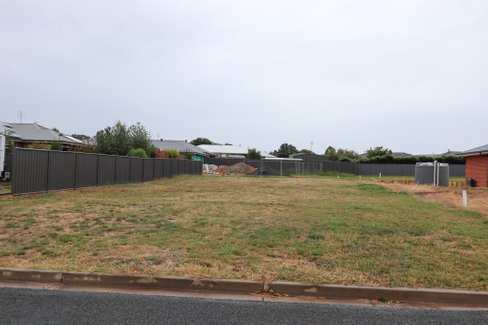 6 Gaylard Street, TUMBARUMBA NSW 2653