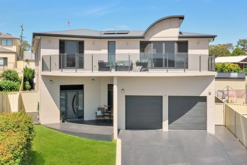 6 Gerrong Close, KANAHOOKA NSW 2530