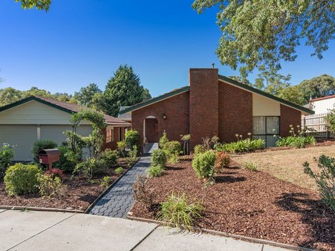 6 Gilja Court Boronia 3155