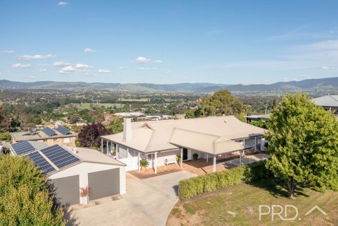 6 Godfrey Street, TUMUT NSW 2720