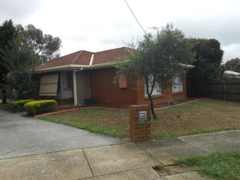 6 Hopkins Court, SEBASTOPOL VIC 3356