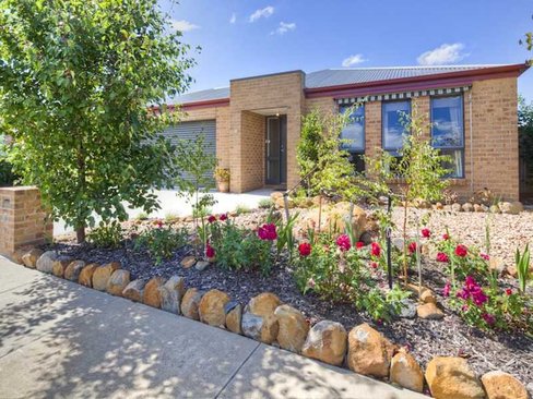 6 Ilvia Way, SEBASTOPOL VIC 3356