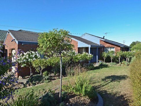6 Ingrid Court Herne Hill 3218