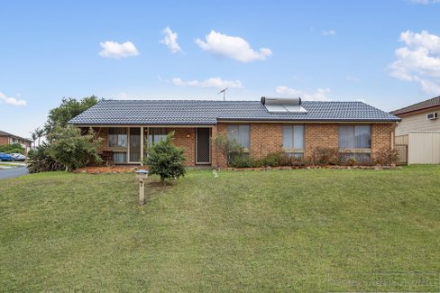 6 John Arthur Avenue, THORNTON NSW 2322