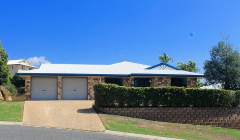 6 Lawrence Court, TANNUM SANDS QLD 4680