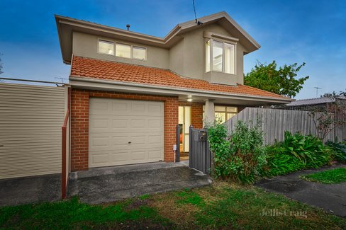 6 Martin Court Fairfield 3078