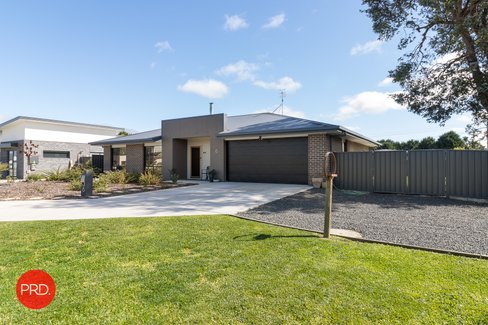 6 Maslin Place, BUNGENDORE NSW 2621