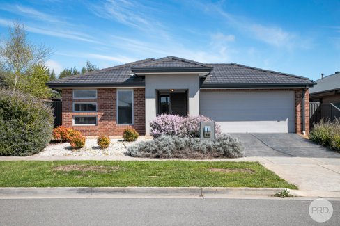 6 Matheson Street, LUCAS VIC 3350