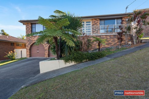 6 McGregor Close, TOORMINA NSW 2452