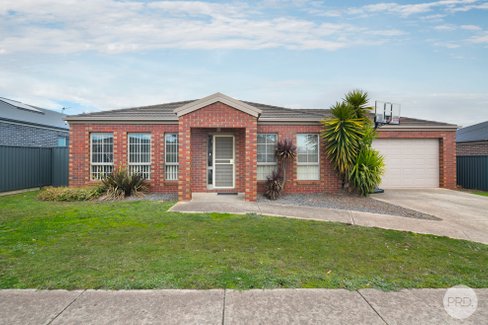 6 Merino Drive, ALFREDTON VIC 3350