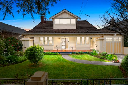 6 Mont Albert Road, Geelong