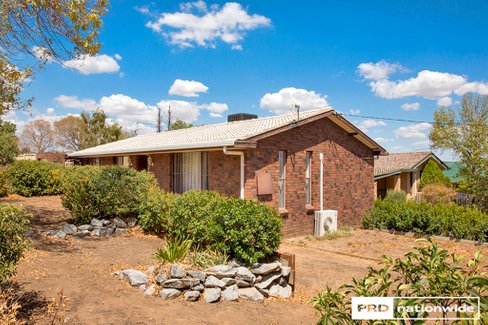 6 Orana Place, TAMWORTH NSW 2340