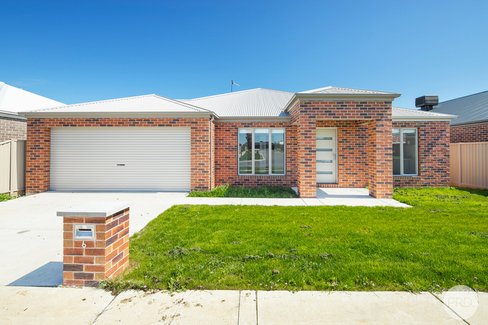 6 Picasso Street, WINTER VALLEY