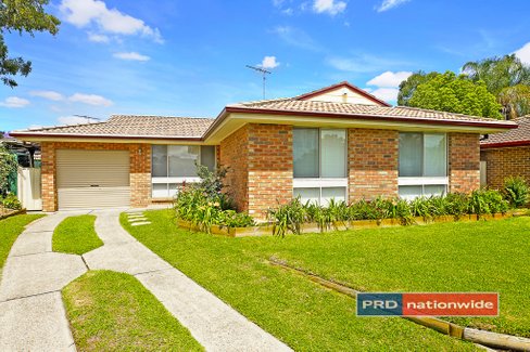 6 Picnic Place, CLAREMONT MEADOWS NSW 2747