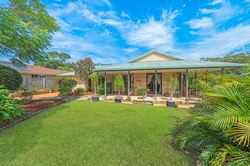 6 Pindari Drive, DUNBOGAN NSW 2443