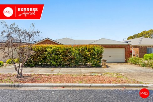 6 Queen St, KANGAROO FLAT