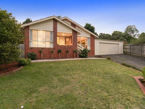 6 Quest Court Mooroolbark 3138