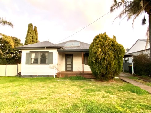 6 Robina Street, TAMWORTH NSW 2340