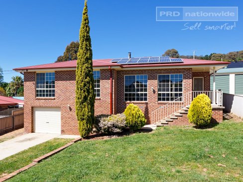 6 Royden Close, BATLOW NSW 2730