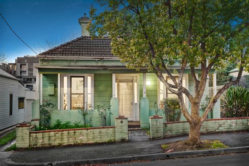 6 Salisbury Grove Hawthorn 3122