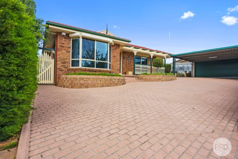 6 Savoy Place, HOWRAH TAS 7018