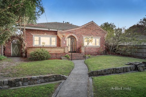 6 Selwyn Street Canterbury 3126