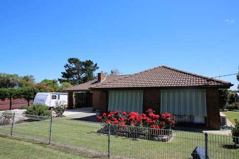 6 Station Street, SKIPTON VIC 3361