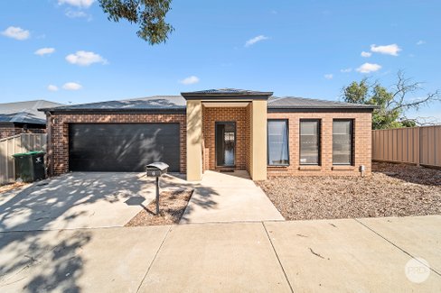 6 Stoneham Street, GOLDEN SQUARE VIC 3555
