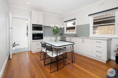 6 Surrey Street, BALLARAT CENTRAL VIC 3350