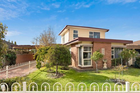 6 Tahara Street Hamlyn Heights 3215