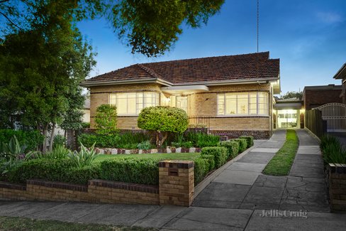 6 Tanner Avenue Kew East 3102