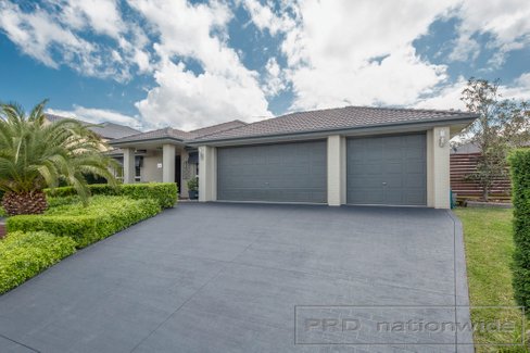 6 Tipperary Drive, ASHTONFIELD NSW 2323