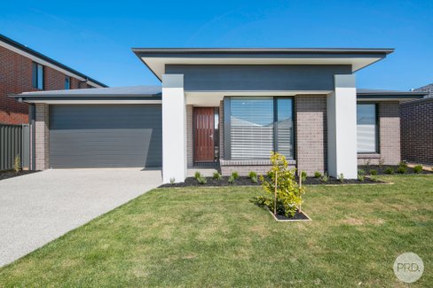 6 Topaz Street, ALFREDTON VIC 3350