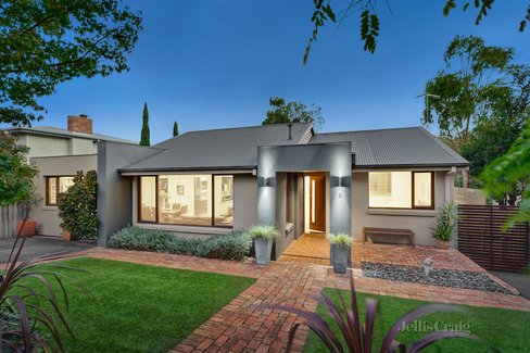 6 Vine Street Eltham 3095