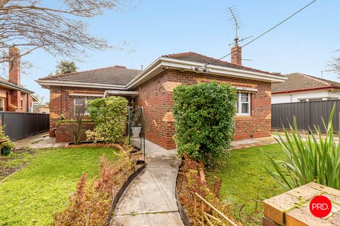 6 Wallace Avenue, FLORA HILL