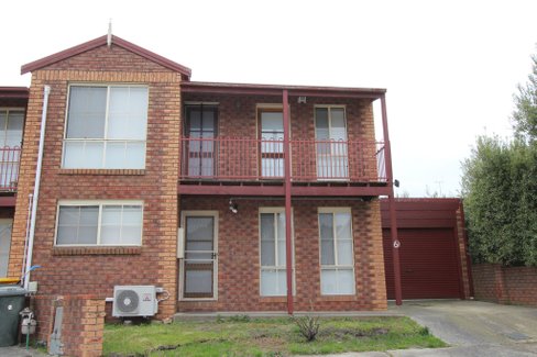 6 Warrambine Drive, CANADIAN VIC 3350