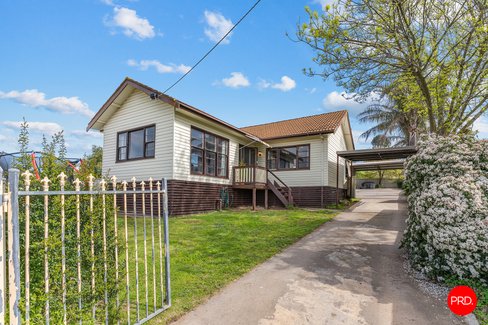 6 Watkins Street, LONG GULLY VIC 3550