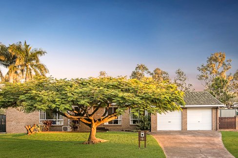 6 Whitian Drive, CARRARA QLD 4211