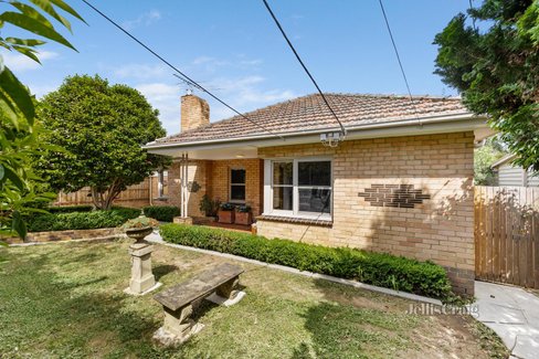 6 Willow Avenue Mitcham 3132