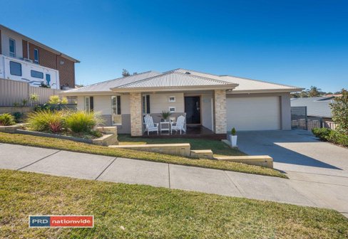 6 Wirray Lane,, CORLETTE NSW 2315