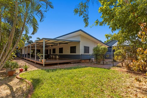 6 Yarri Way, CABLE BEACH WA 6726