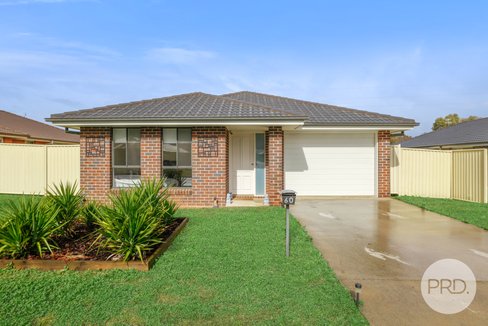 60 Kenny Drive, TAMWORTH NSW 2340