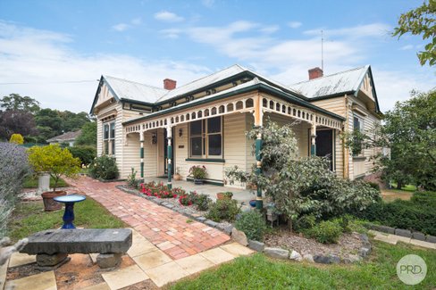 60 Magpie Street, MOUNT PLEASANT VIC 3350