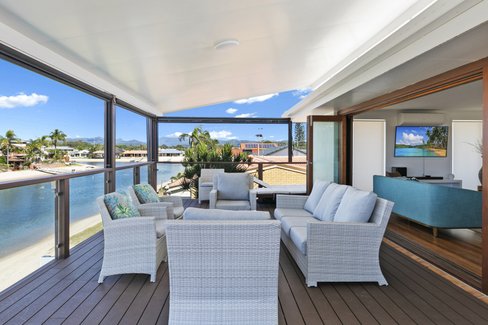 60 Nineteenth Avenue, PALM BEACH QLD 4221