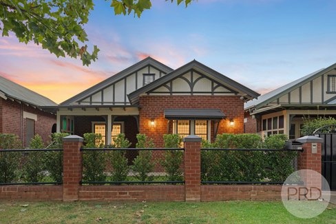 60 Peter Street, WAGGA WAGGA NSW 2650