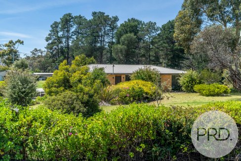 60 Roaring Beach Road, SOUTH ARM TAS 7022