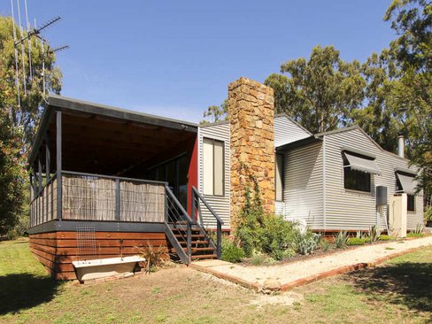 603 Pyrenees Highway Chewton 3451