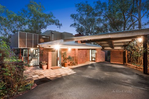 60a Warringah Crescent Eltham North 3095